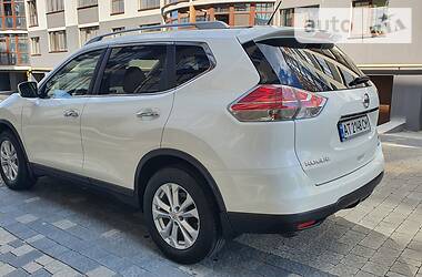 Внедорожник / Кроссовер Nissan Rogue 2013 в Ивано-Франковске