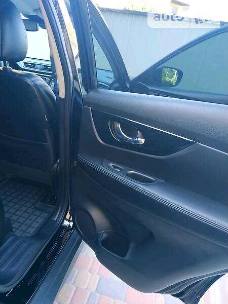 Позашляховик / Кросовер Nissan Rogue 2018 в Ірпені