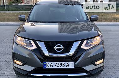 Позашляховик / Кросовер Nissan Rogue 2016 в 