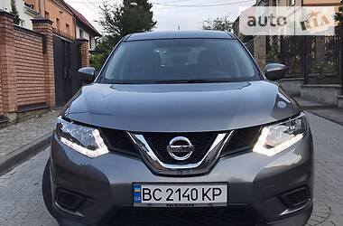 Внедорожник / Кроссовер Nissan Rogue 2016 в Львове