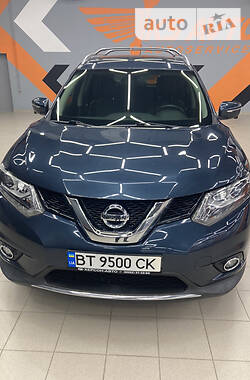 Внедорожник / Кроссовер Nissan Rogue 2015 в Херсоне