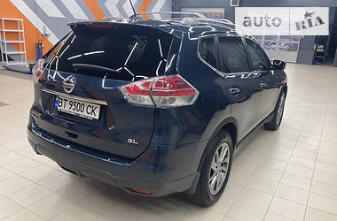 Внедорожник / Кроссовер Nissan Rogue 2015 в Херсоне