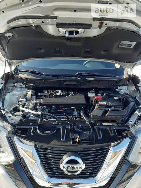 Позашляховик / Кросовер Nissan Rogue 2016 в Харкові