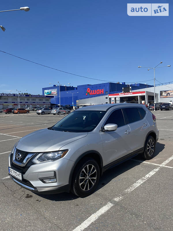 Позашляховик / Кросовер Nissan Rogue 2016 в Харкові