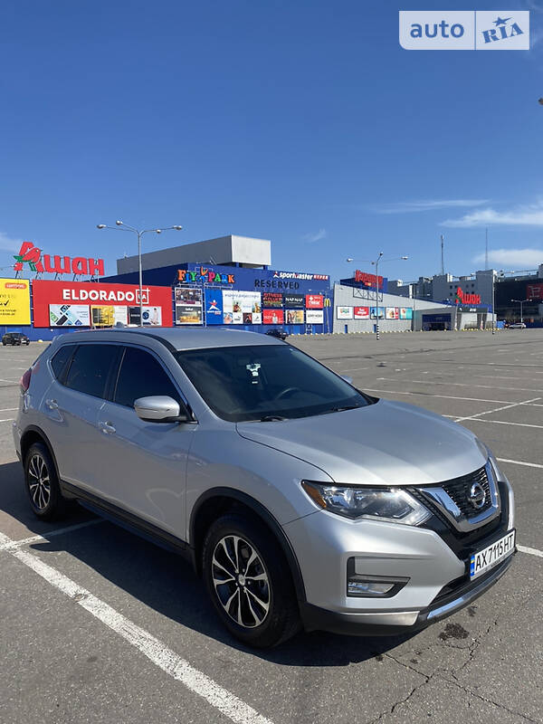 Позашляховик / Кросовер Nissan Rogue 2016 в Харкові