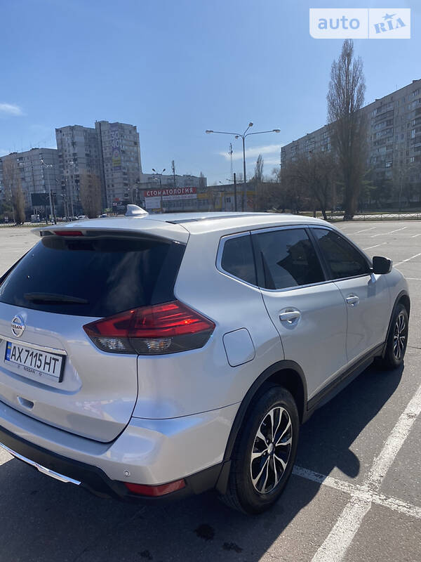 Позашляховик / Кросовер Nissan Rogue 2016 в Харкові