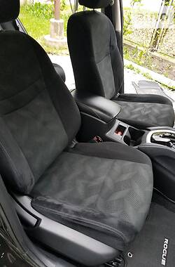 Внедорожник / Кроссовер Nissan Rogue 2015 в 