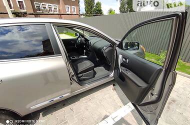 Внедорожник / Кроссовер Nissan Rogue 2013 в 