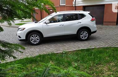 Внедорожник / Кроссовер Nissan Rogue 2015 в Ивано-Франковске