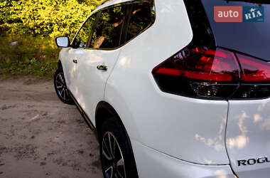 Позашляховик / Кросовер Nissan Rogue 2016 в Львові