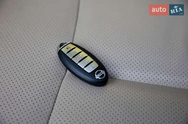 Позашляховик / Кросовер Nissan Rogue 2016 в Львові