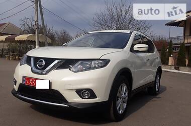 Позашляховик / Кросовер Nissan Rogue 2016 в Харкові