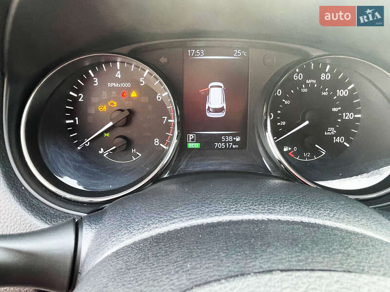 Позашляховик / Кросовер Nissan Rogue 2016 в Львові