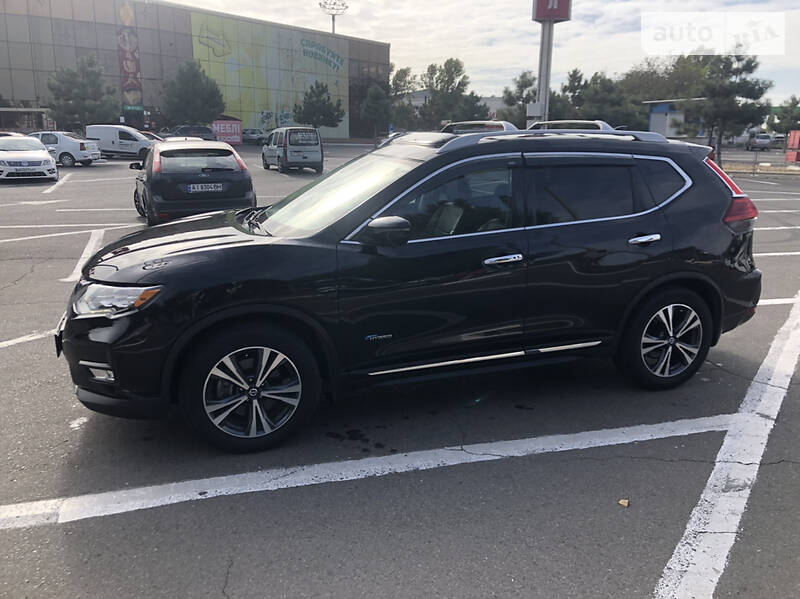 Позашляховик / Кросовер Nissan Rogue 2017 в Одесі