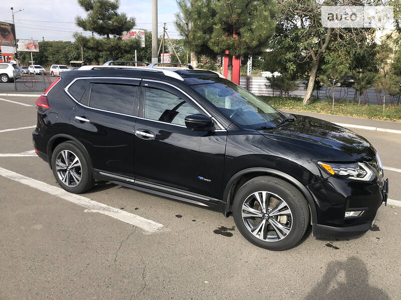 Позашляховик / Кросовер Nissan Rogue 2017 в Одесі