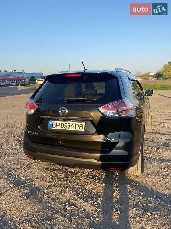 Внедорожник / Кроссовер Nissan Rogue 2016 в Одессе