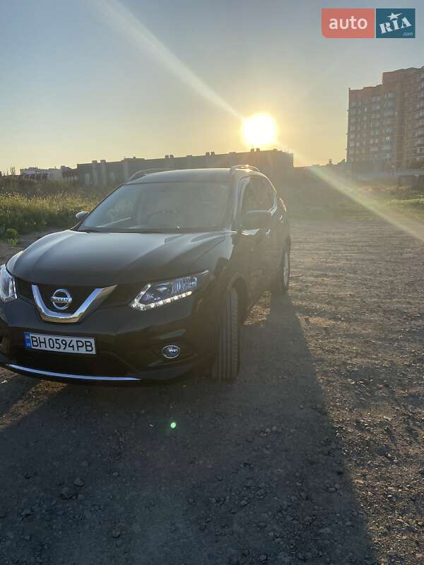 Внедорожник / Кроссовер Nissan Rogue 2016 в Одессе