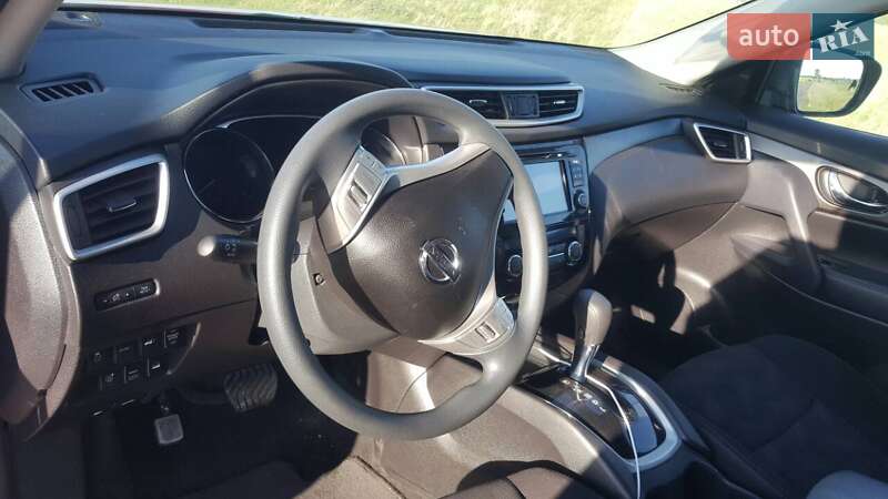 Позашляховик / Кросовер Nissan Rogue 2014 в Бучачі