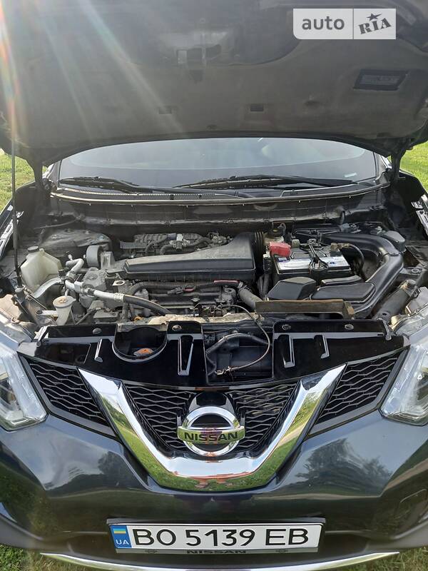 Позашляховик / Кросовер Nissan Rogue 2015 в Тернополі