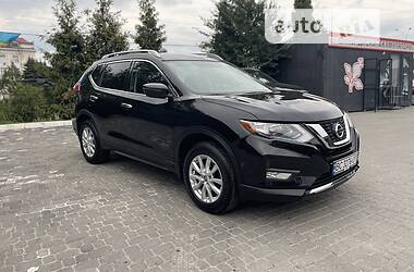 Внедорожник / Кроссовер Nissan Rogue 2017 в Львове