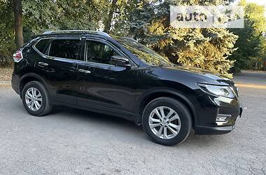 Внедорожник / Кроссовер Nissan Rogue 2016 в 