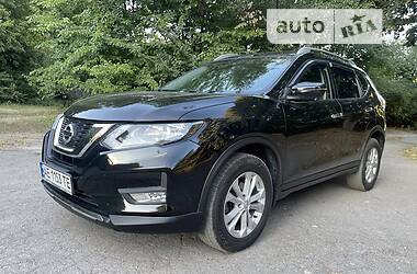Внедорожник / Кроссовер Nissan Rogue 2016 в 