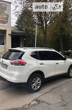 Позашляховик / Кросовер Nissan Rogue 2014 в 