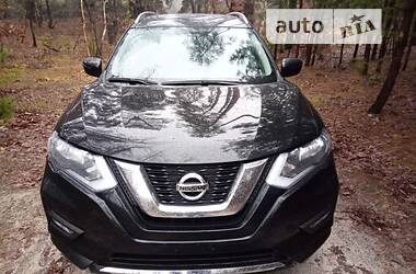 Внедорожник / Кроссовер Nissan Rogue 2016 в Золотоноше