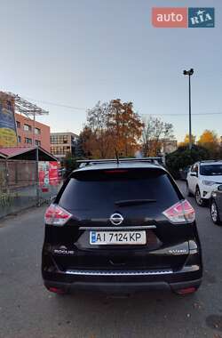Внедорожник / Кроссовер Nissan Rogue 2016 в Киеве