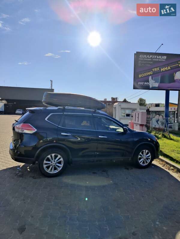 Внедорожник / Кроссовер Nissan Rogue 2016 в Киеве