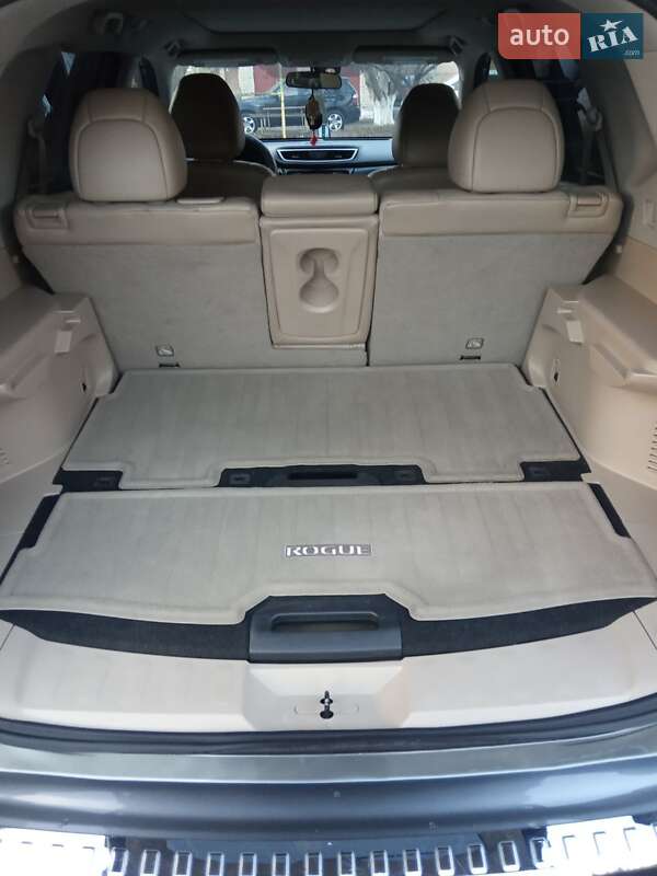 Внедорожник / Кроссовер Nissan Rogue 2015 в Чорткове