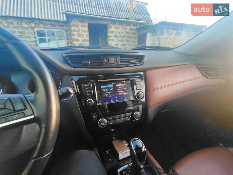 Внедорожник / Кроссовер Nissan Rogue 2019 в Первомайске