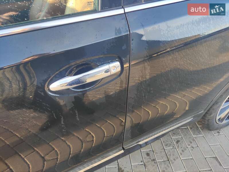 Внедорожник / Кроссовер Nissan Rogue 2019 в Первомайске