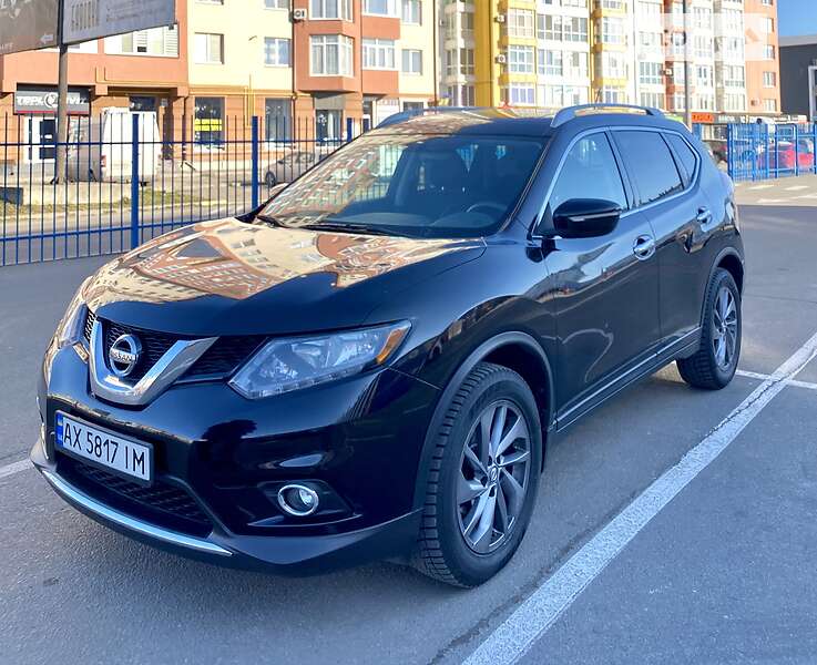 Внедорожник / Кроссовер Nissan Rogue 2014 в Ивано-Франковске