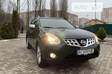 Внедорожник / Кроссовер Nissan Rogue 2012 в Луцке