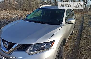 Внедорожник / Кроссовер Nissan Rogue 2016 в Полтаве