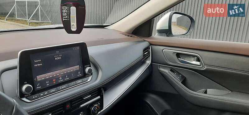 Позашляховик / Кросовер Nissan Rogue 2021 в Козові