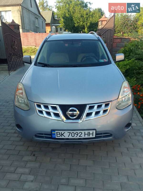 Позашляховик / Кросовер Nissan Rogue 2013 в Рівному