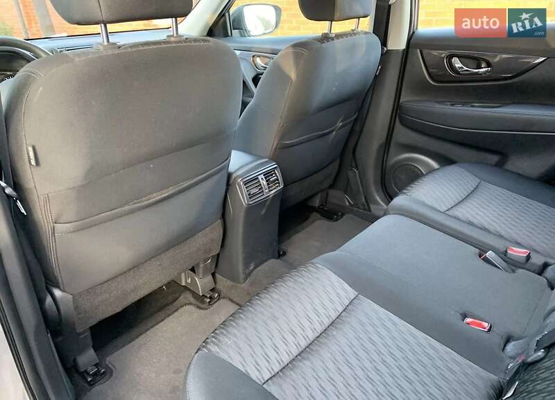 Внедорожник / Кроссовер Nissan Rogue 2016 в Тернополе фото 4 Внедорожник / Кроссовер Nissan Rogue 2016 в Тернополе