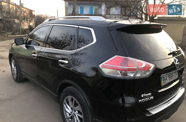 Позашляховик / Кросовер Nissan Rogue 2013 в Окнах