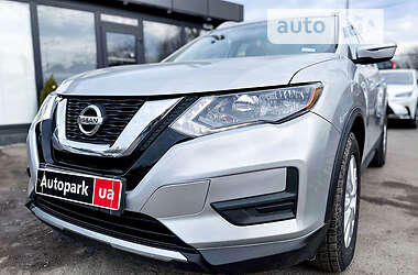 Внедорожник / Кроссовер Nissan Rogue 2017 в Виннице