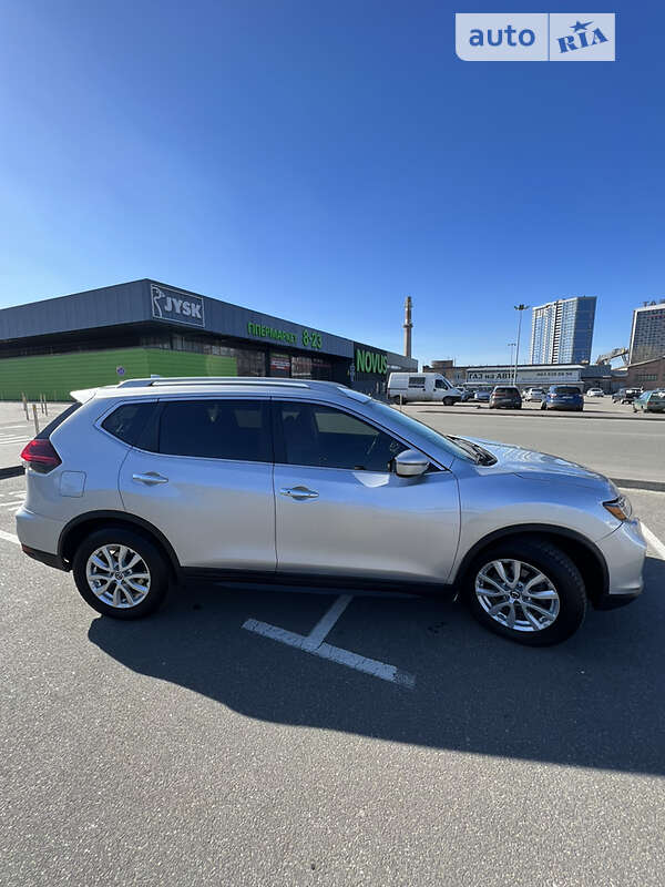 Позашляховик / Кросовер Nissan Rogue 2019 в Києві