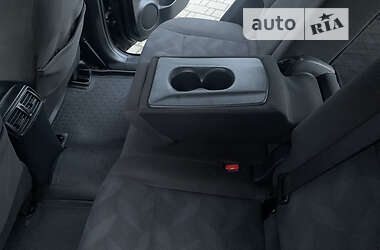 Внедорожник / Кроссовер Nissan Rogue 2015 в 