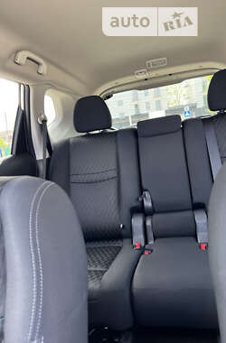 Внедорожник / Кроссовер Nissan Rogue 2017 в 