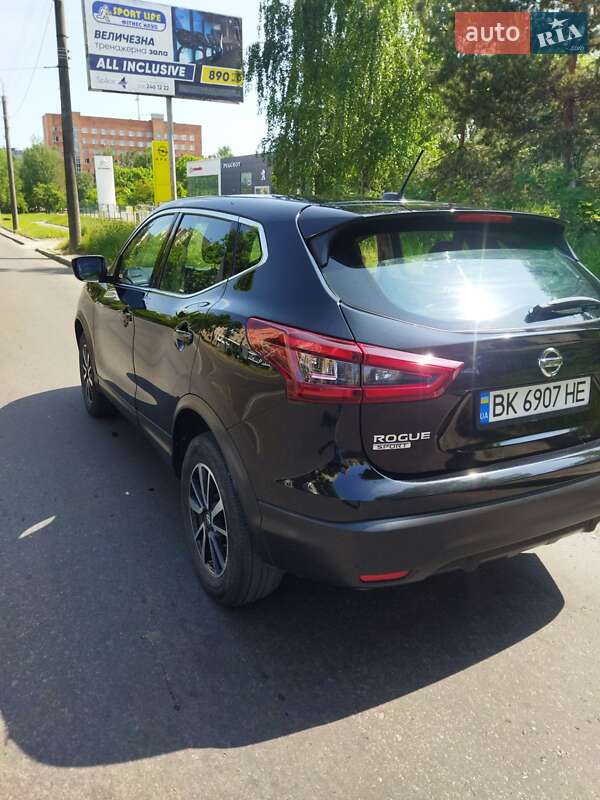 Позашляховик / Кросовер Nissan Rogue 2020 в Дубні