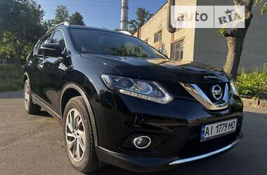 Внедорожник / Кроссовер Nissan Rogue 2014 в Петропавловской Борщаговке