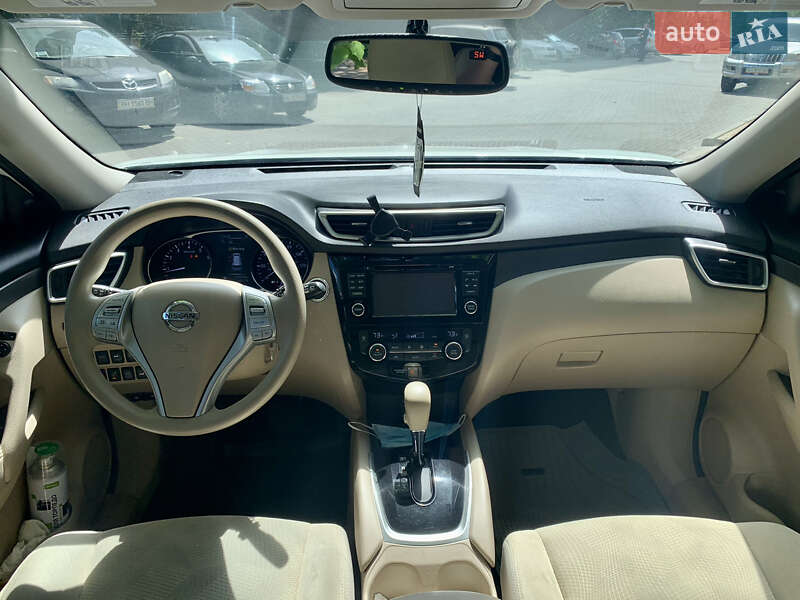 Позашляховик / Кросовер Nissan Rogue 2014 в Одесі