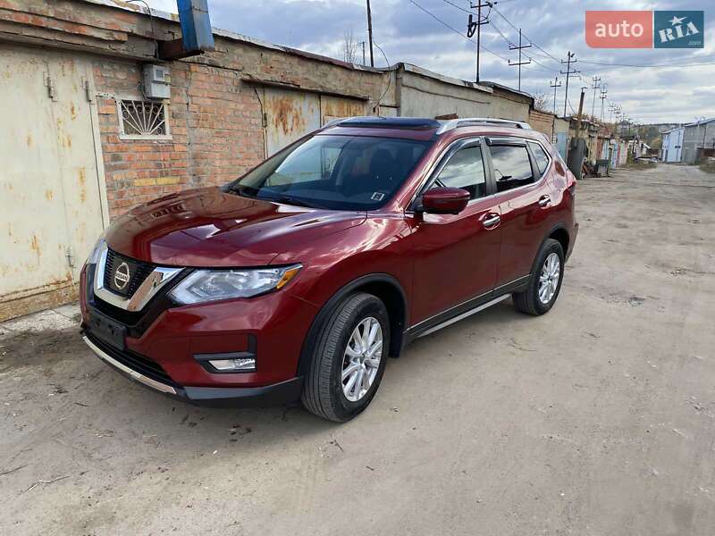 Внедорожник / Кроссовер Nissan Rogue 2017 в Одессе