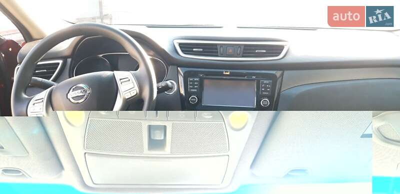 Внедорожник / Кроссовер Nissan Rogue 2015 в Яготине