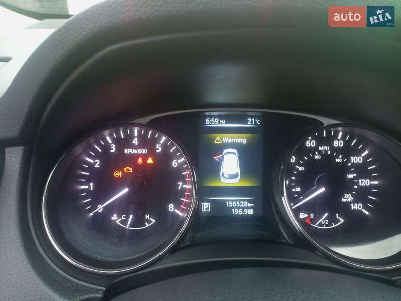 Внедорожник / Кроссовер Nissan Rogue 2015 в Харькове